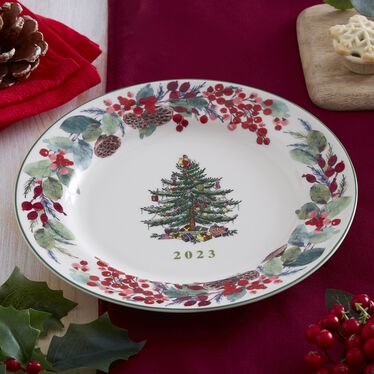 Christmas Tree 2023 Annual Collector Plate Christmas Tree 2023 Annual Collector Plate